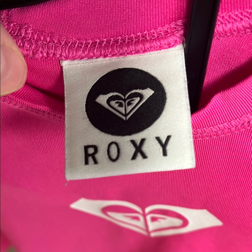🍀6/$20 Roxy Kids Fuchsia Rashguard - Picture 2 of 4